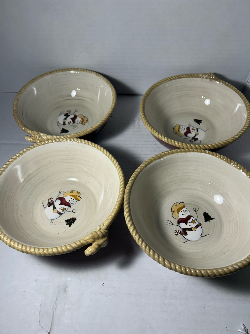St. Nicholas Square Cream and Yellow Snowman Rope-Edge Serving Bowls (Set of 4)